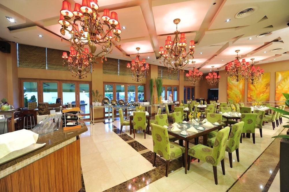 The Avenue Plaza Hotel Naga  Exterior foto